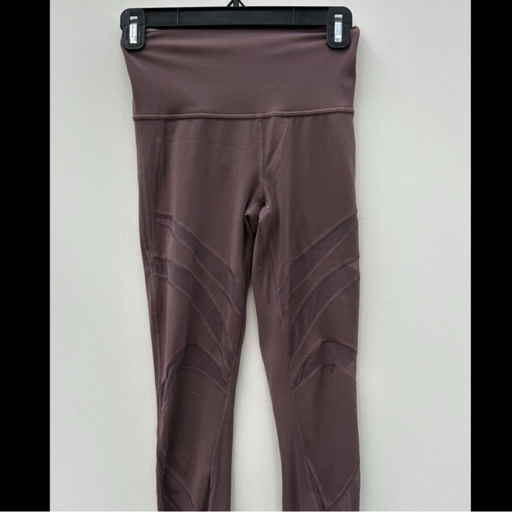 Lululemon Mauve High-Waisted Leggings
